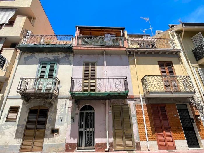 Appartamento con 5 locali in vendita in Via Roma, Guidomandri Marina, Scaletta Zanclea