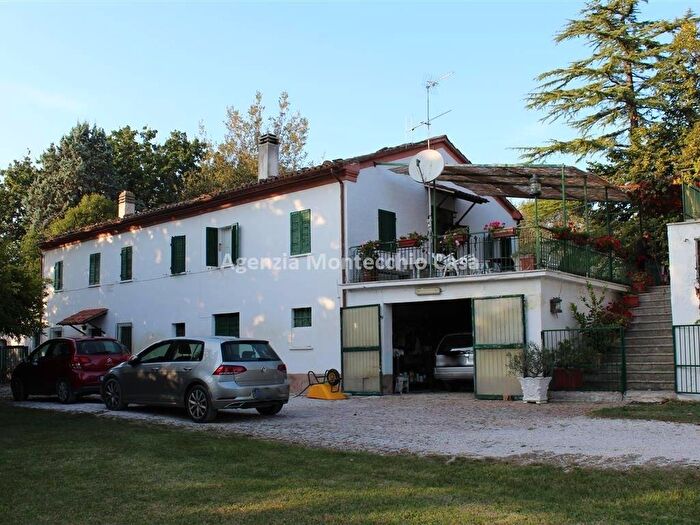 Casa con 6 locali in vendita in Via Campanara, Torraccia Tre Ponti, Pesaro