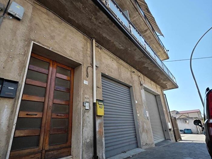 Appartamento trilocale in vendita in Via Cappuccini, Centro, Taurianova