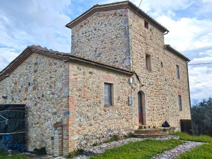 Casa con 6 locali in vendita in Str di Santa Colomba, Monteriggioni