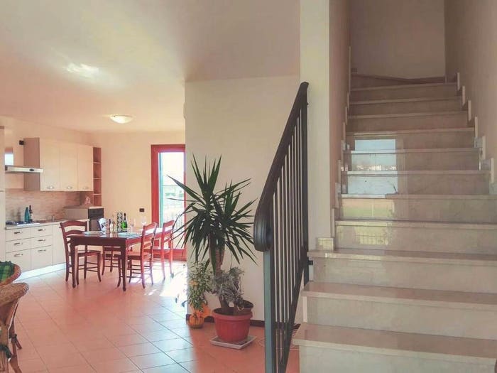 Casa con 5 locali in vendita in Via Colombron, Centro, Lonigo