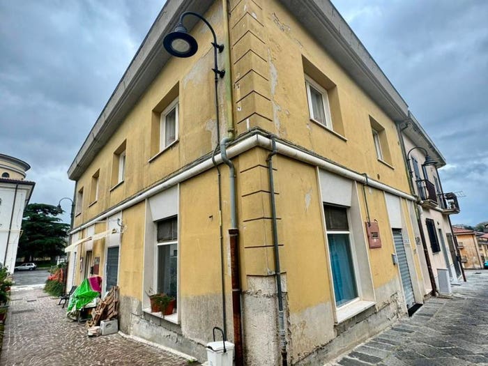 Appartamento quadrilocale in vendita in Via Seminario, Centro Storico, Avellino