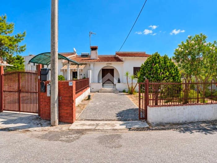 Casa quadrilocale in vendita in Viale delle Rondinelle, Sciali Di Lauro, Manfredonia