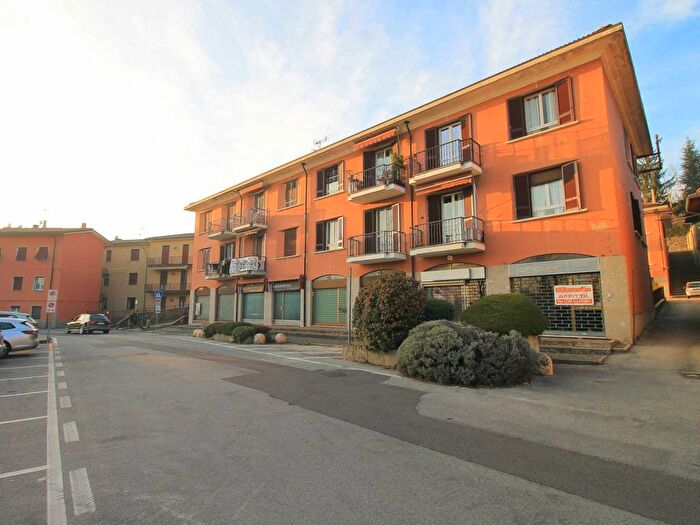 Appartamento bilocale in vendita in Via Giuseppe Pirovano, Centro, Barzanò