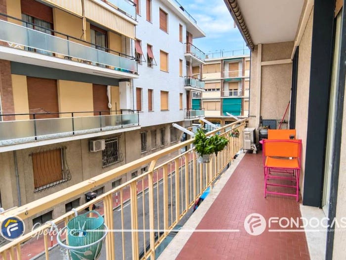 Appartamento bilocale in vendita in Via Piemonte, Spotorno