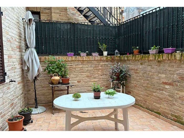 Appartamento quadrilocale in vendita in Via Castello, Cupra Marittima