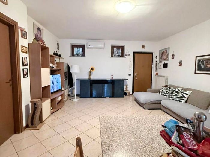 Appartamento trilocale in vendita in Centro, Landriano