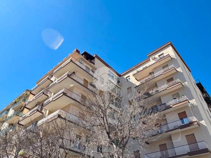 Appartamento con 5 locali in vendita in Via Filippo Parlatore, Malaspina, Palermo