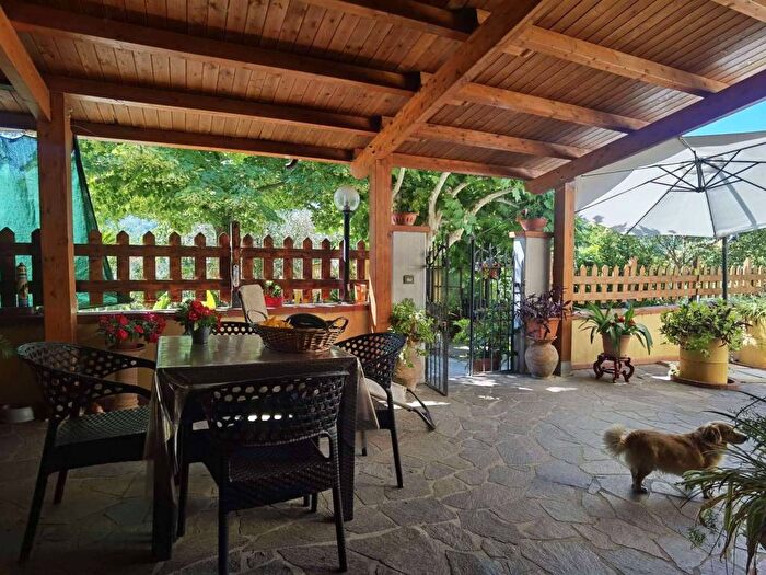 Casa con 5 locali in vendita in Monsummano Terme
