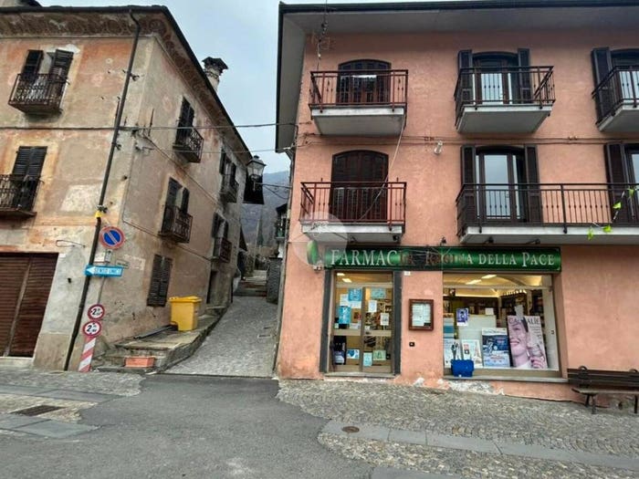 Appartamento bilocale in vendita in VIA ROMA, Centro, Locana