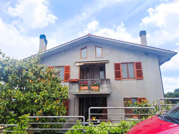 Appartamento con 6 locali in vendita in Strada Fornole Montecampano, Amelia