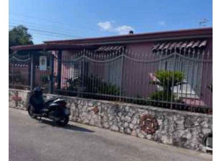 Appartamento con 6 locali in vendita in V pablo picasso, Carinaro