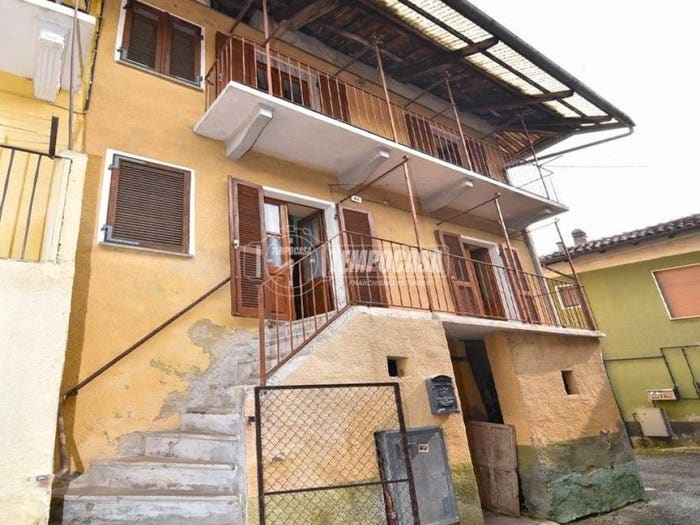 Casa quadrilocale in vendita in Via Destefanis, Centro, Front