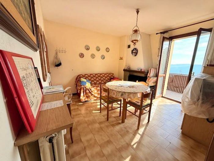 Appartamento trilocale in vendita in Via Maggio, Centro, Sestola