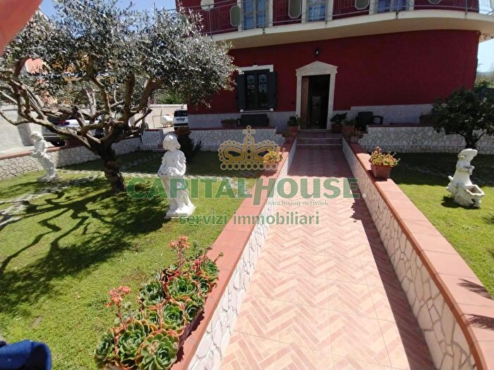 Appartamento quadrilocale in vendita in Via Alcide De Gasperi, Tufino
