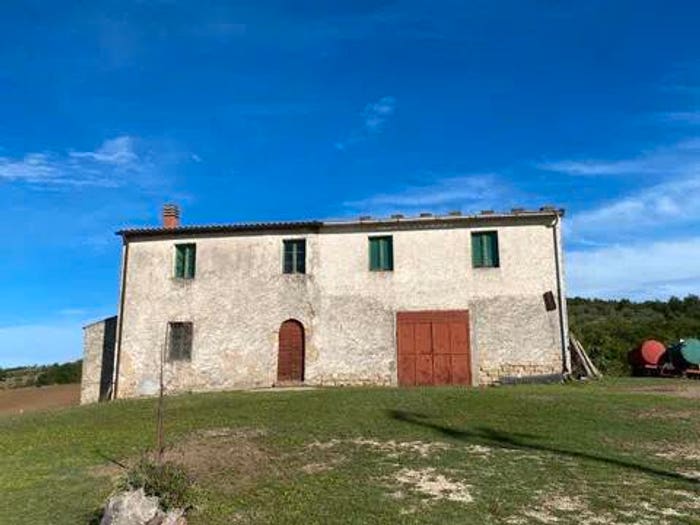 Casa con 6 locali in vendita in Podere Santa Lucía Sovana No Number, Centro, Manciano