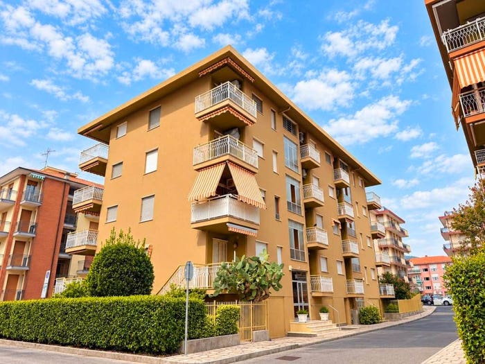 Appartamento bilocale in vendita in Piazza Andrea Doria, Centro, San Bartolomeo al Mare