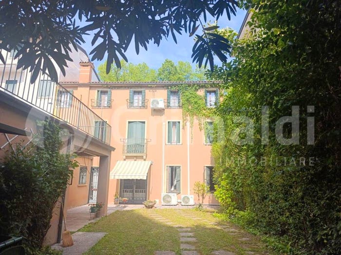 Casa con 5 locali in vendita in Santa Sofia Altinate, Padova