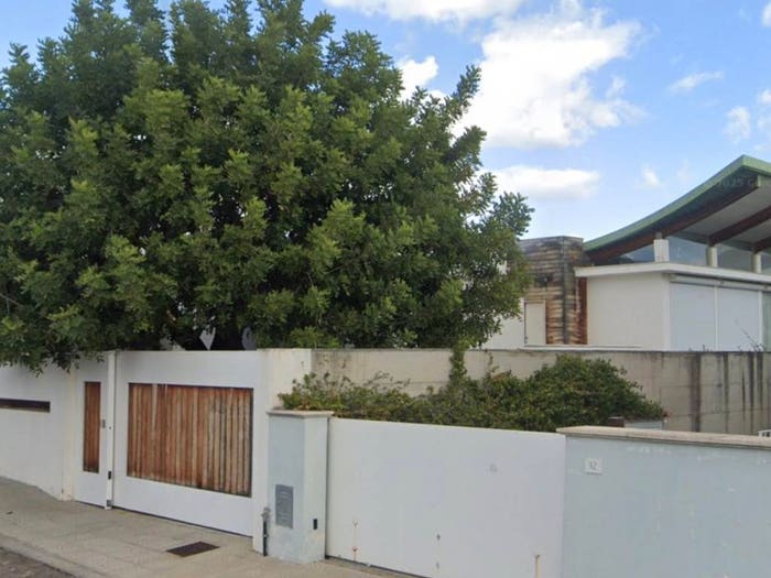 Casa con 6 locali in vendita in Via Del Palissandro, Viale Aldo Moro Ospedale Vecchio, Olbia