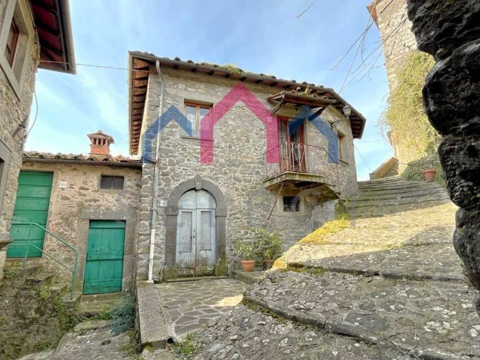 Casa quadrilocale in vendita in Vitiana, Coreglia Antelminelli