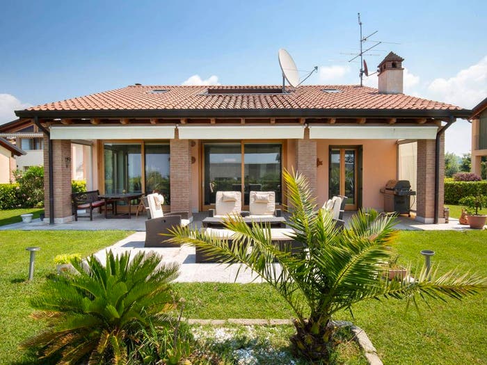 Casa quadrilocale in vendita in Via San Martino, Centro, Lazise