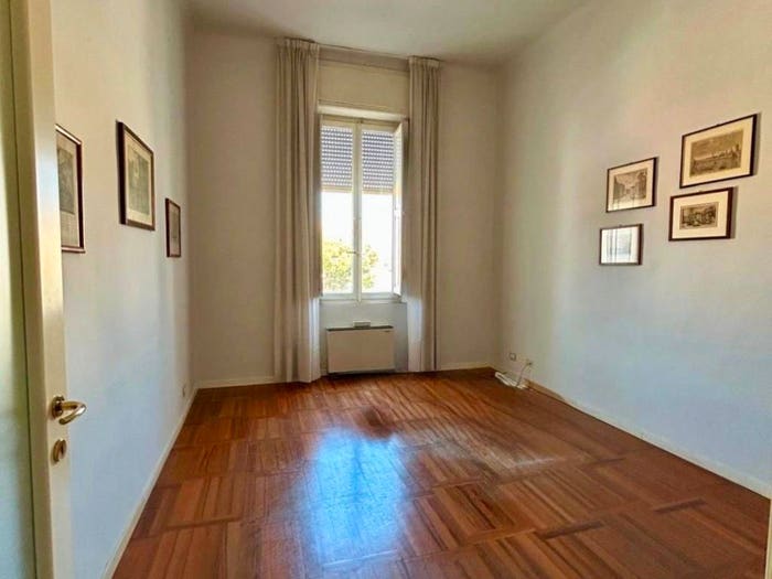 Appartamento con 5 locali in vendita in Cavour, Ancona