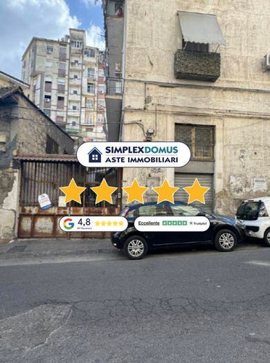 Appartamento trilocale in vendita in Michele Guadagno, San Carlo All'Arena, Napoli