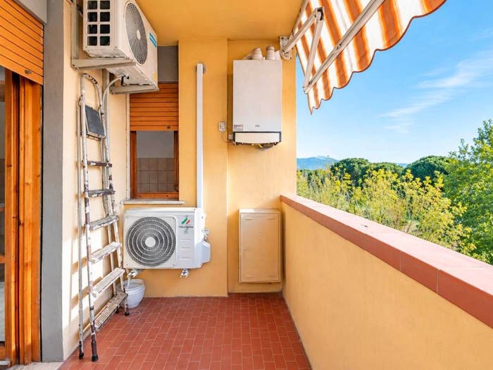 Appartamento quadrilocale in vendita in via del Crocifisso, Centro, Signa