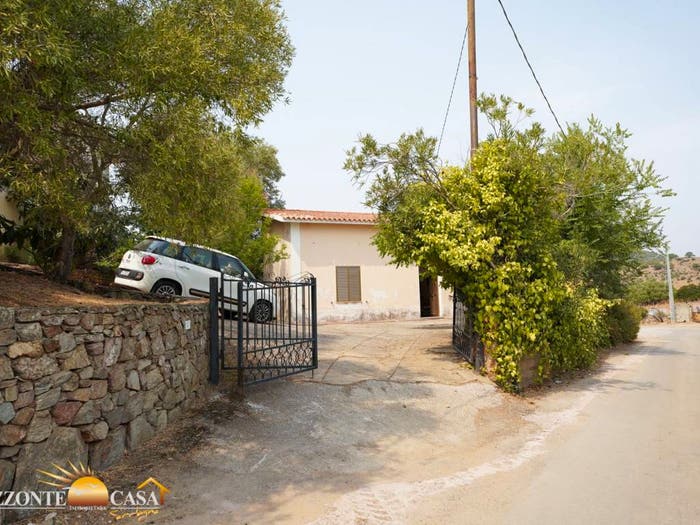 Casa con 5 locali in vendita in Via Raffaello, Maiorca, Budoni