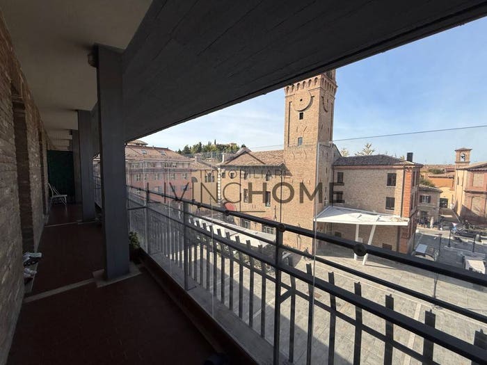 Appartamento trilocale in affitto in Piazza Almerici, Centro Storico, Cesena