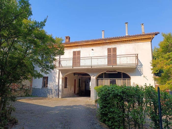 Casa con 5 locali in vendita in Strada Alfiano, Moncalvo