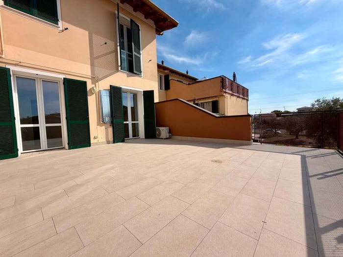 Appartamento quadrilocale in vendita in Via Caduti di Nassiriya, Pozzolengo