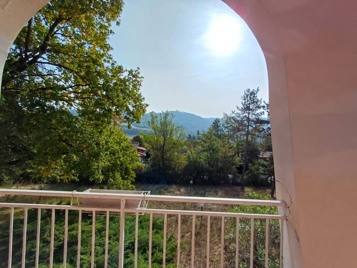 Casa con 5 locali in vendita in Travo