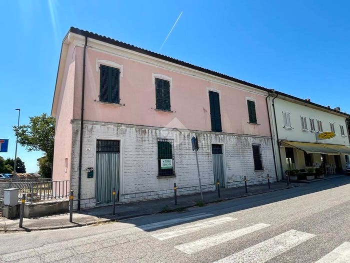 Casa con 6 locali in vendita in Via Petrosa, Santo Stefano Gambellara, Ravenna