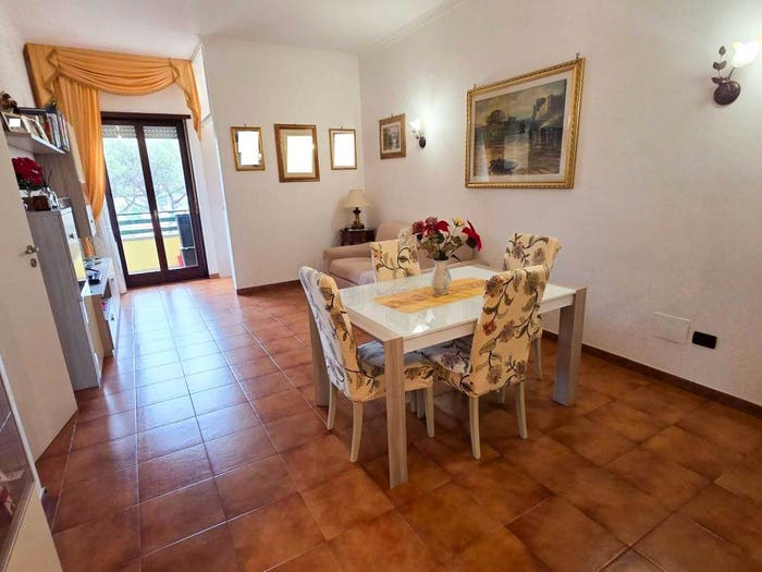 Appartamento trilocale in vendita in Via di Selva Nera, Casalotti, Roma