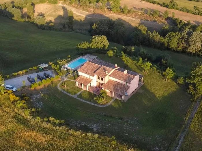 Casa con 6 locali in vendita in Frazione Paravento, Località Paravento, Cagli