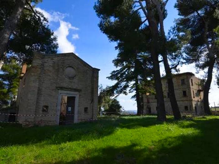 Casa con 6 locali in vendita in Appignano del Tronto
