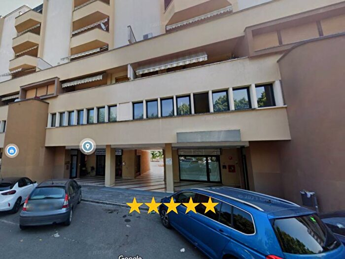 Appartamento con 5 locali in vendita in Viale Alcide de Gasperi, I Lecci Gonfienti, Prato