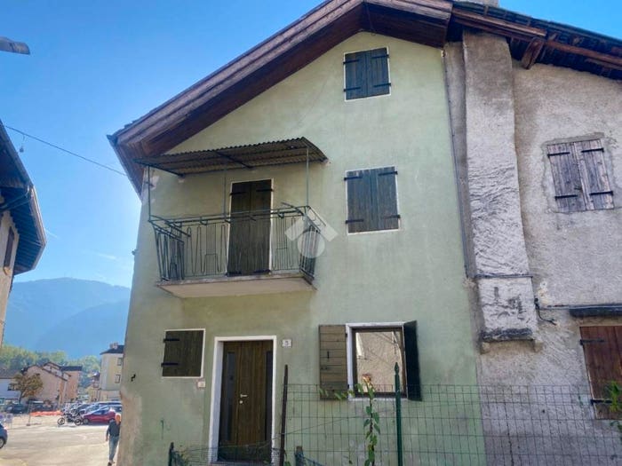 Casa quadrilocale in vendita in Via Trento, Centro, Arsiè