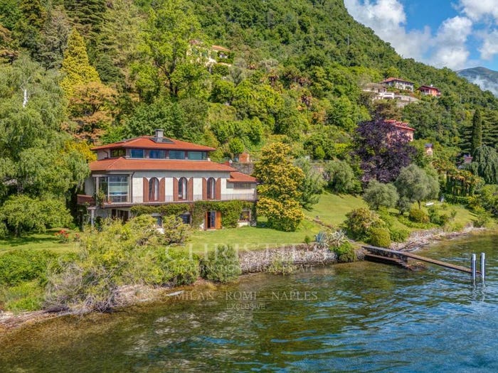 Casa con 6 locali in vendita in Via Regina, Griante