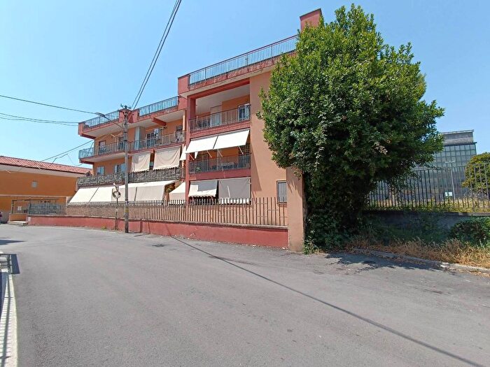 Appartamento con 5 locali in vendita in Via Maddalena, Ferrarecce Università, Caserta