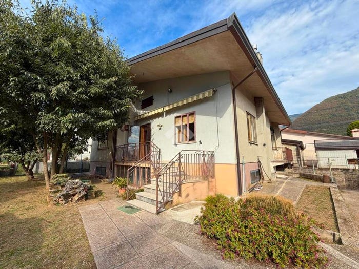 Casa trilocale in vendita in Via Valentinetti, Centro, Borso del Grappa
