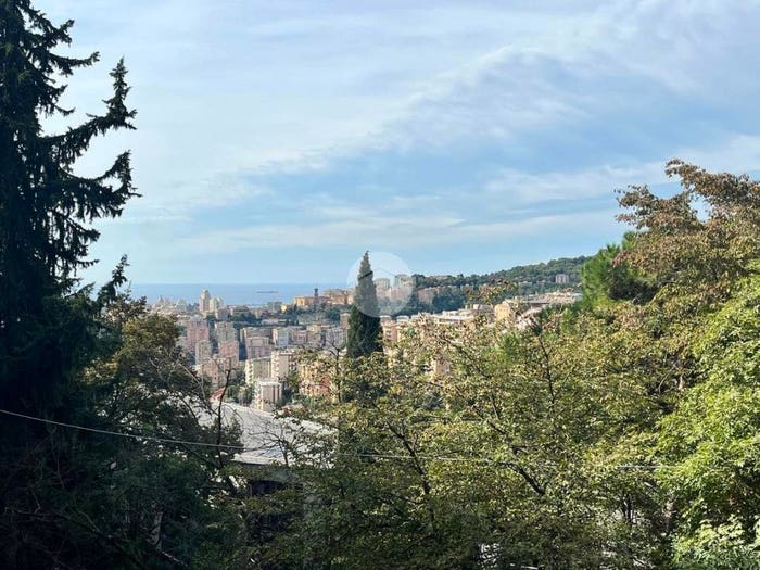Appartamento quadrilocale in vendita in Via Elio Modigliani, Marassi, Genova
