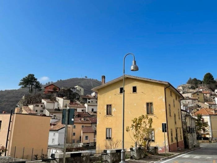 Appartamento trilocale in vendita in Via Nicola Sebastiani, Centro, Ovindoli