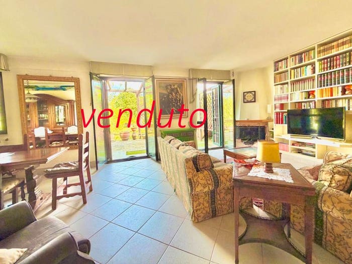 Casa con 6 locali in vendita in Via di Marco Simone, Marco Simone, Guidonia Montecelio