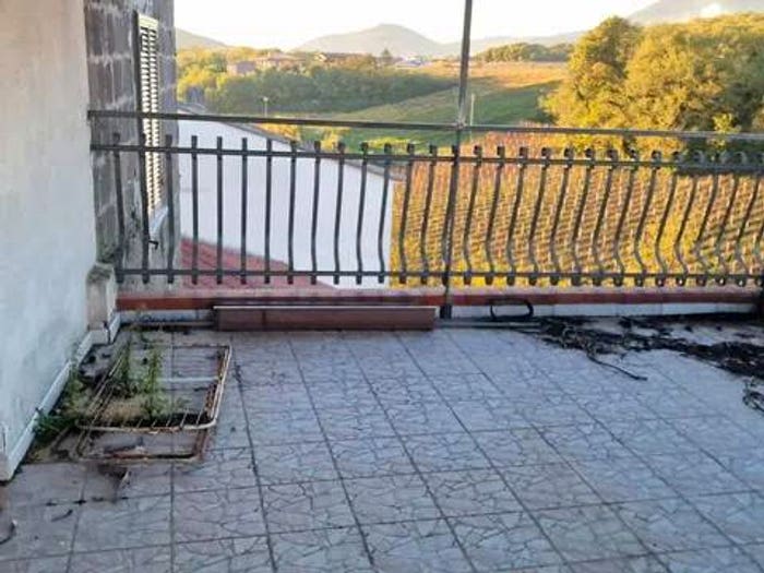 Appartamento trilocale in vendita in Via Romanello No Number, Castelvenere
