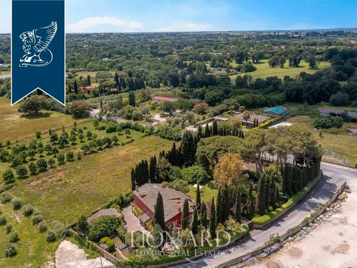 Casa con 6 locali in vendita in Olgiata, Roma