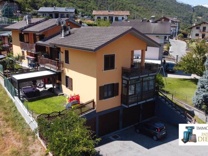 Appartamento trilocale in vendita in Località Chenière, Centro, Pollein