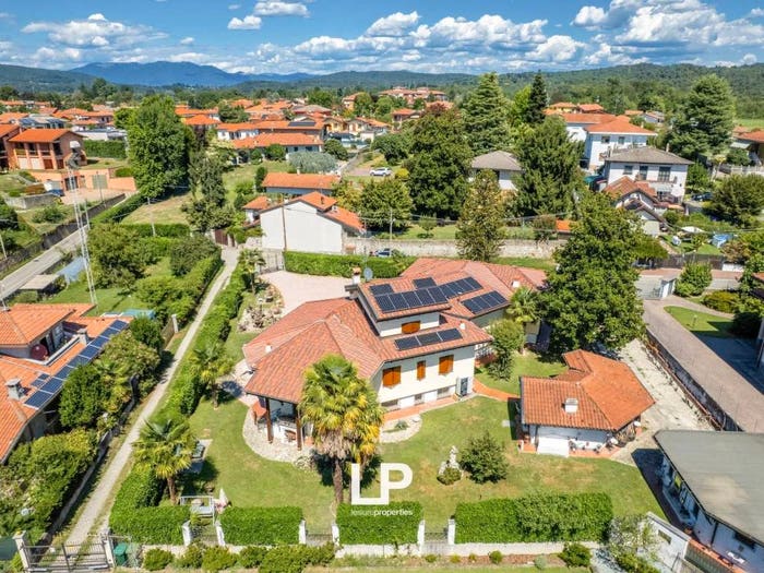 Casa con 6 locali in vendita in Via Filippo Turati, Centro, Castelletto Sopra Ticino