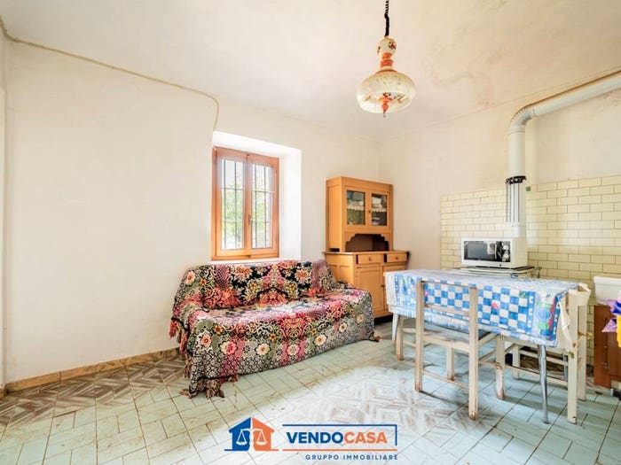 Casa con 6 locali in vendita in Via Badina, Centro, Boves